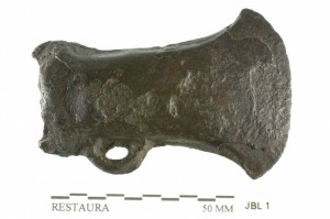 foto2 Onderzoek prehistorie, Bronzen bijltje uit Leidschendam