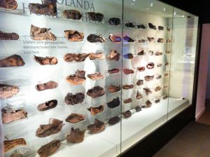 Afb. 10. Leren schoenen in Vindolanda museum.
